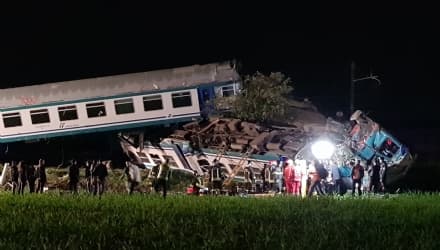 CALUSO - Una solenne cerimonia per ricordare le vittime degli incidenti ferroviari del 1992 e 2018