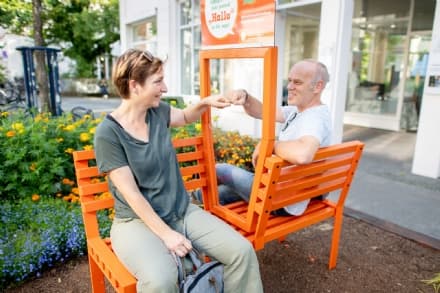 CURIOSITA' - Le panchine antivirus per chiacchierare con gli sconosciuti