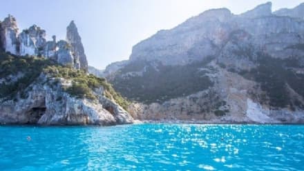 Viaggio in Sardegna low-cost: come organizzarlo?