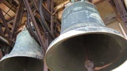 LEINI - L'Italia vola in finale all'Europeo e il parroco suona le campane a festa