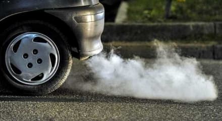 INQUINAMENTO - Semaforo rosso: blocco per i diesel Euro 5 in 12 comuni