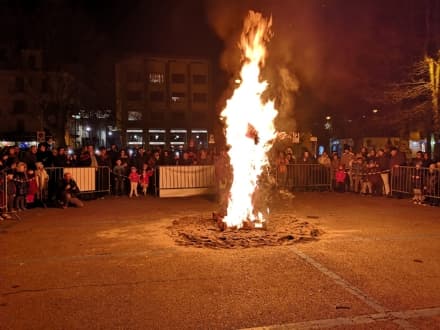 CUORGNE' - Il falò dell'epifania tutte le feste si è portato via - FOTO