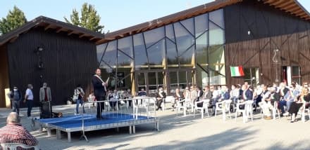 MONTALENGHE - Il salone polivalente intitolato ai benefattori Leo Stragiotti e Francesca Fiorina