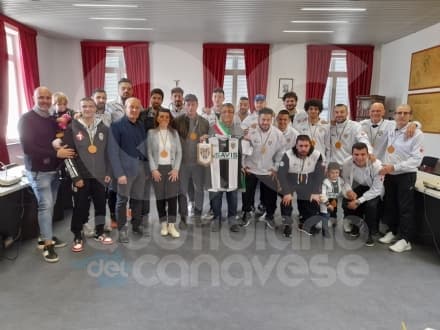 CALCIO A 5 - I campioni e lo staff del Castellamonte Calcio a 5 premiati a palazzo Antonelli - FOTO e VIDEO