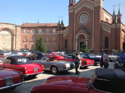 CANAVESE - Auto storiche protagoniste sul territorio - FOTO