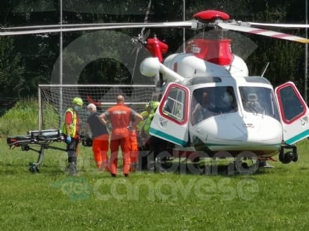 SALASSA - Ustionato mentre cucina in casa: 39enne trasportato in elicottero al Cto - FOTO e VIDEO
