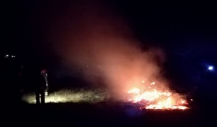 VALPERGA - Incendio mette a rischio case e impianto fotovoltaico