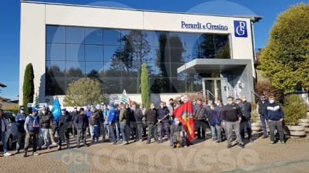 FAVRIA - Giornata di sciopero per i lavoratori della «Perardi e Gresino» - FOTO e VIDEO