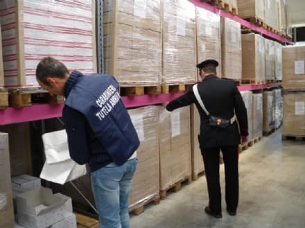 CRONACA - Attenti alle borse nocive: sequestri dei carabinieri del Noe