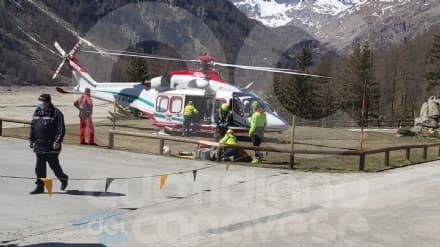 CERESOLE REALE - Scialpinista di Pont Canavese cade in quota, recuperato con l'elisoccorso e trasportato all'ospedale di Ciriè - FOTO e VIDEO