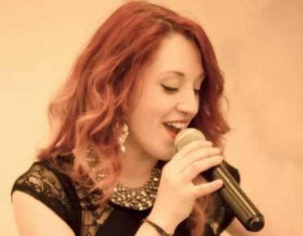 IVREA - Una vita piena di musica per l'emergente cantautrice Giorgia Bovolenta - FOTO