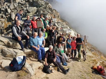 CERESOLE - Decapitata la Madonnina: i Comuni ne mettono una nuova