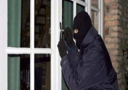 CHIAVERANO - Troppi furti nelle case: i residenti fanno le ronde