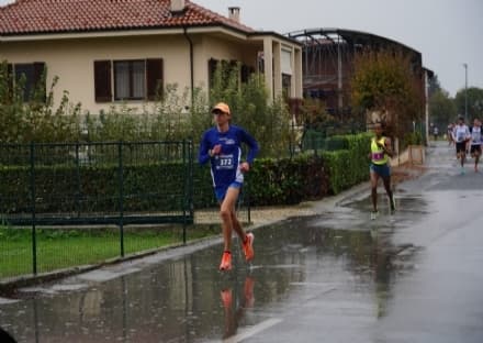 ATLETICA CANAVESANA - Nicolò Daniele protagonista alla Apple Run, Dassetto vola a Imperia