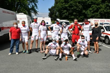 IVREA-SETTIMO VITTONE - I volontari Cri pedalano per la salute - FOTO