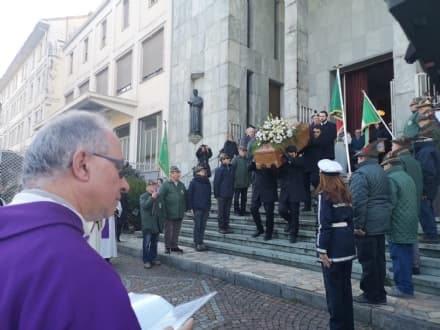 CUORGNE' - Una folla immensa ha salutato per l'ultima volta Don Nicola Faletti, il Don Bosco del Canavese - FOTO e VIDEO