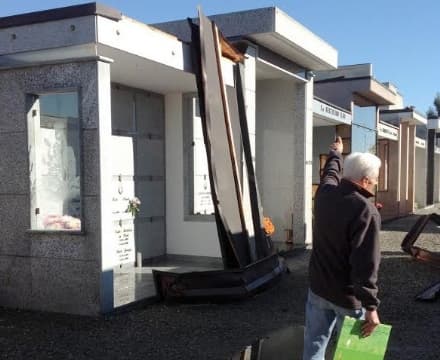 CASTELLAMONTE - Ancora ladri in azione nei cimiteri