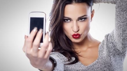 TREND - A tutti gli ammalati di «selfite»