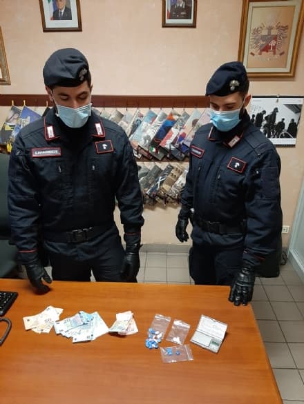 CHIVASSO - Gira col furgone per spacciare droga: chivassese arrestato a San Raffaele Cimena