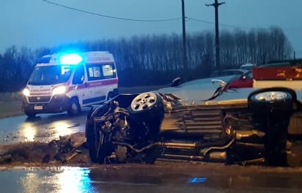 AGLIE' - Con l'auto nel fossato sulla provinciale per Bairo