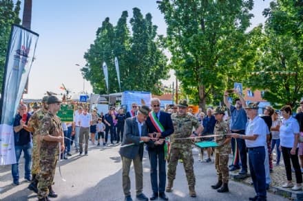 IVREA - Arrivano gli Alpini: per il maxi raduno sono attese almeno ventimila penne nere - FOTO