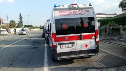 SALASSA - Uomo morso da un cane: medicato al pronto soccorso