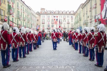 IVREA - Una sinergia tra Carnevale e Salone del Libro di Torino