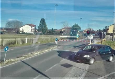 FAVRIA-OGLIANICO-RIVAROLO - Treno «fantasma»: i passaggi a livello restano chiusi senza motivo