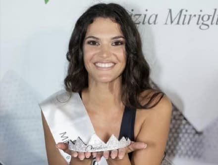 BORGARO - Giulia Giada Cordaro strega tutti e vola alle prefinali di Miss Italia - FOTO