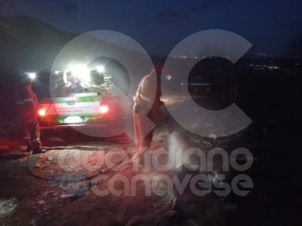 RUEGLIO-CORIO - Boschi a fuoco, doppio intervento dei volontari Aib contro gli incendi - FOTO