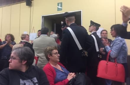 LEINI - Approvata tra i fischi la delibera contro Mappano - VIDEO