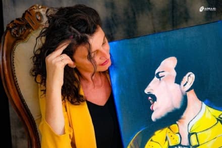 STRAMBINELLO - Dai quadri su Freddie Mercury all'incontro con Brian May: l'arte di Barbara Boffa