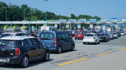 SMOG E COVID - Prorogata al 30 aprile la circolazione degli Euro4 diesel ma servirà l'autocertificazione