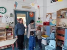 IVREA - L'associazione Apri incontra i bimbi della scuola Bertolè