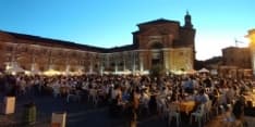 AGLIE' - Calici tra le Stelle ha fatto il pieno, grande successo per l'edizione 2022 in piazza Castello - FOTO e VIDEO
