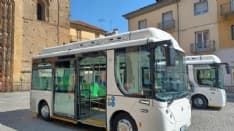 CHIVASSO - Due nuovi autobus elettrici per le linee della città