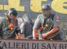 IVREA - Storico Carnevale: dopo lo stop per il coronavirus la Fondazione pronta a lanciarsi nell'edizione 2021 - FOTO