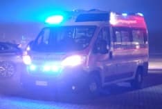 MERCENASCO - Cade nel vuoto dalla propria abitazione