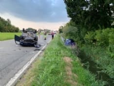 CASELLE - Scontro fra due auto: una Dacia ribaltata ed una donna in ospedale