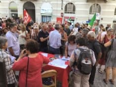 IVREA - Manifestazione contro Salvini: consegnate al sindaco Sertoli oltre 400 firme