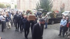 CASTELLAMONTE - Una folla commossa per l'ultimo saluto all'ex comandante Bruno Falletti