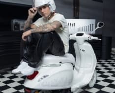 GLAMOUR - La Vespa come piace a Justin Bieber
