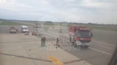 CASELLE - Fiamme e fumo sul volo Torino-Roma: evacuati tutti i passeggeri - FOTO