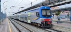 FERROVIA CANAVESANA - In servizio i primi treni doppi per il trasporto dei pendolari nelle ore di punta
