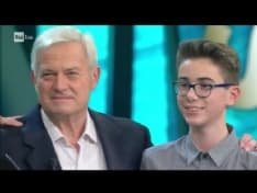 SANREMO - Sul palco del Festival il nonno che ha salvato i nipoti dai terroristi: "Ma non chiamatemi eroe" - FOTO