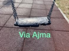 CHIVASSO - Parchi giochi nel degrado: «Il Comune intervenga» - FOTO