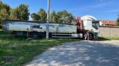 RIVAROLO - Il navigatore inganna l'autista, camion incastrato a Obiano