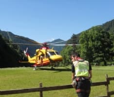 VALPRATO SOANA - Guardaparco colto da un malore in quota