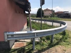FELETTO - La 460 ora è più sicura con i nuovi guard-rail - FOTO
