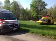 VOLPIANO - Bimbo di tre anni investito da uno scooter mentre attraversa la strada: è in prognosi riservata al Regina Margherita di Torino